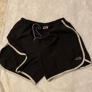 THE NORTH FACE SMALL SHORTS !!